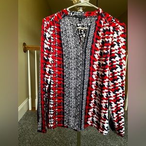 Elegant and fancy blouse!